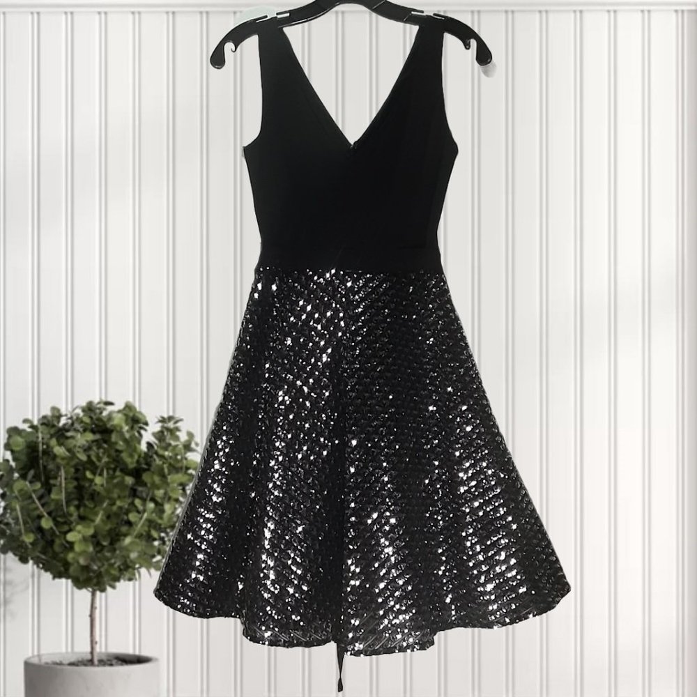 XS | Le Château | Glamorous V-Neck Sequin Flare Dress